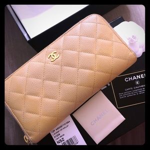 Chanel Light Beige Zipper Wallet